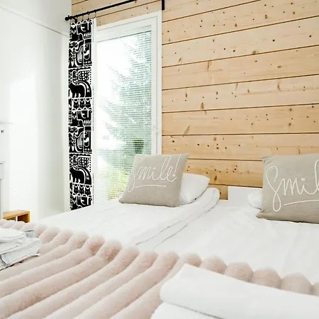 Riverside Log Villa, Sauna By Lapland Host