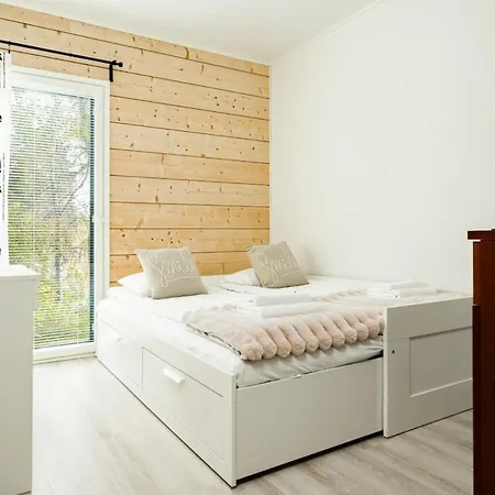 Riverside Log Villa, Sauna By Lapland Host Apartment